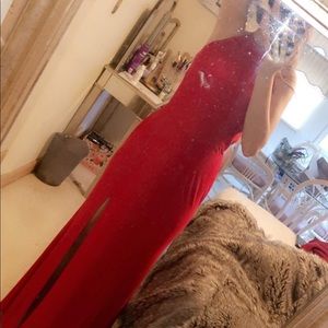 Sherri Hill red prom dress